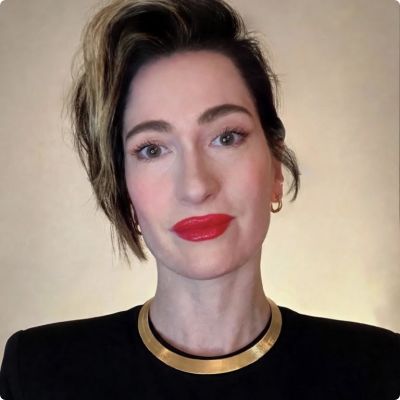 Photo of Anna Looker