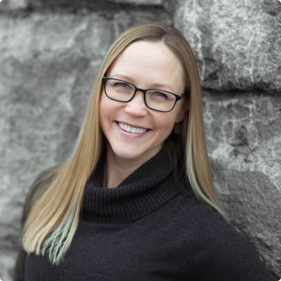 Photo of Lisa Perron