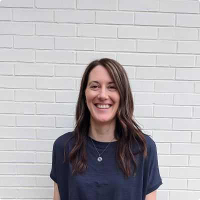 Photo of Leigh Ellis