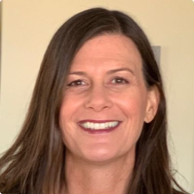 Photo of Dayna Hunt, LMFT