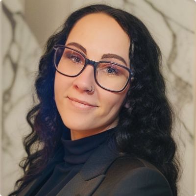 Photo of Amanda Hartwig