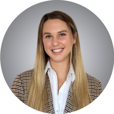 Photo of Julia Strohl