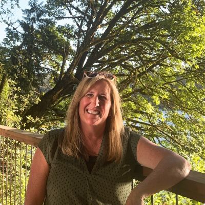 Photo of JULIE JOHNSON