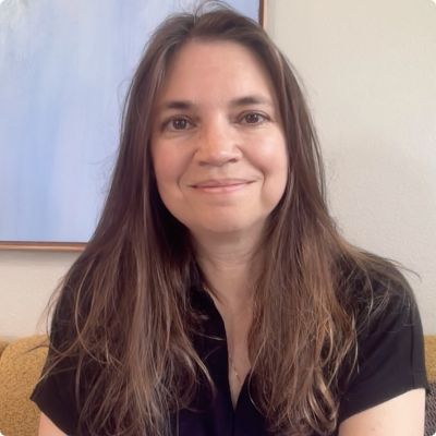 Photo of Elizabeth Rennick