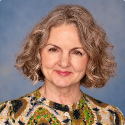 Photo of Laure Warner-Munroe