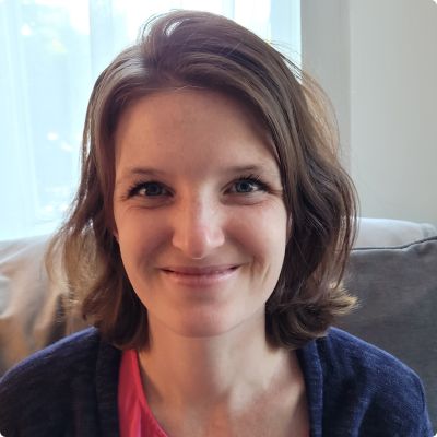 Photo of Jennifer Barry
