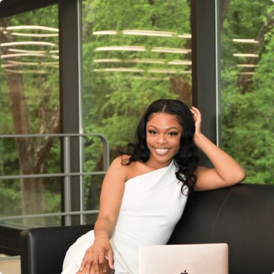 Photo of Briana Thomas