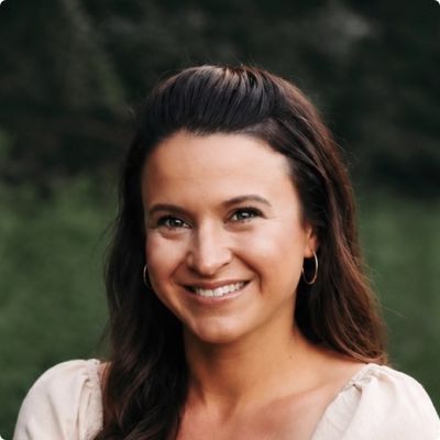 Photo of Ashley Brown