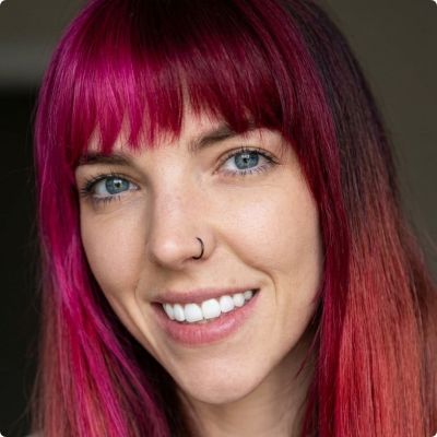 Photo of Ashley Lowe