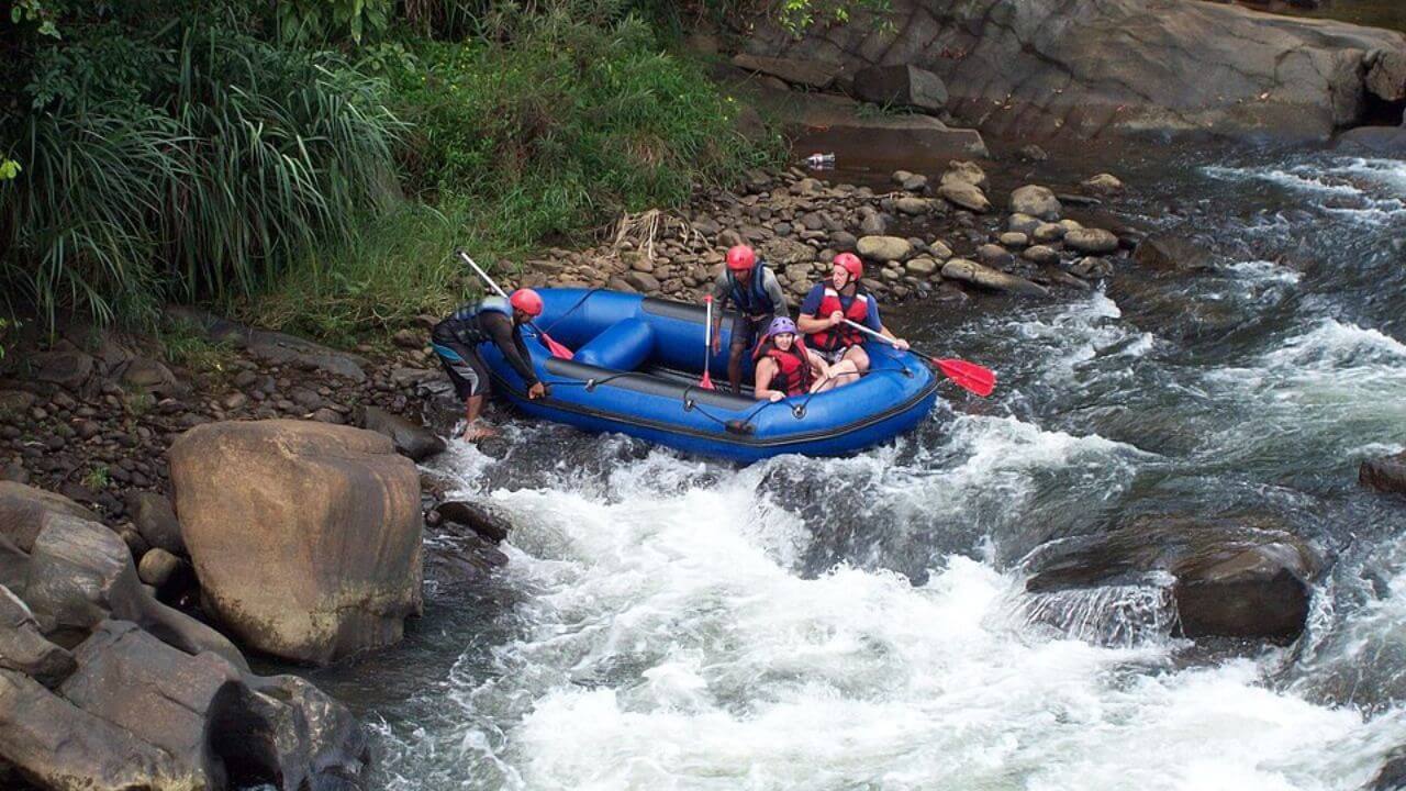 credit-wikipediacommon rafting srilanka