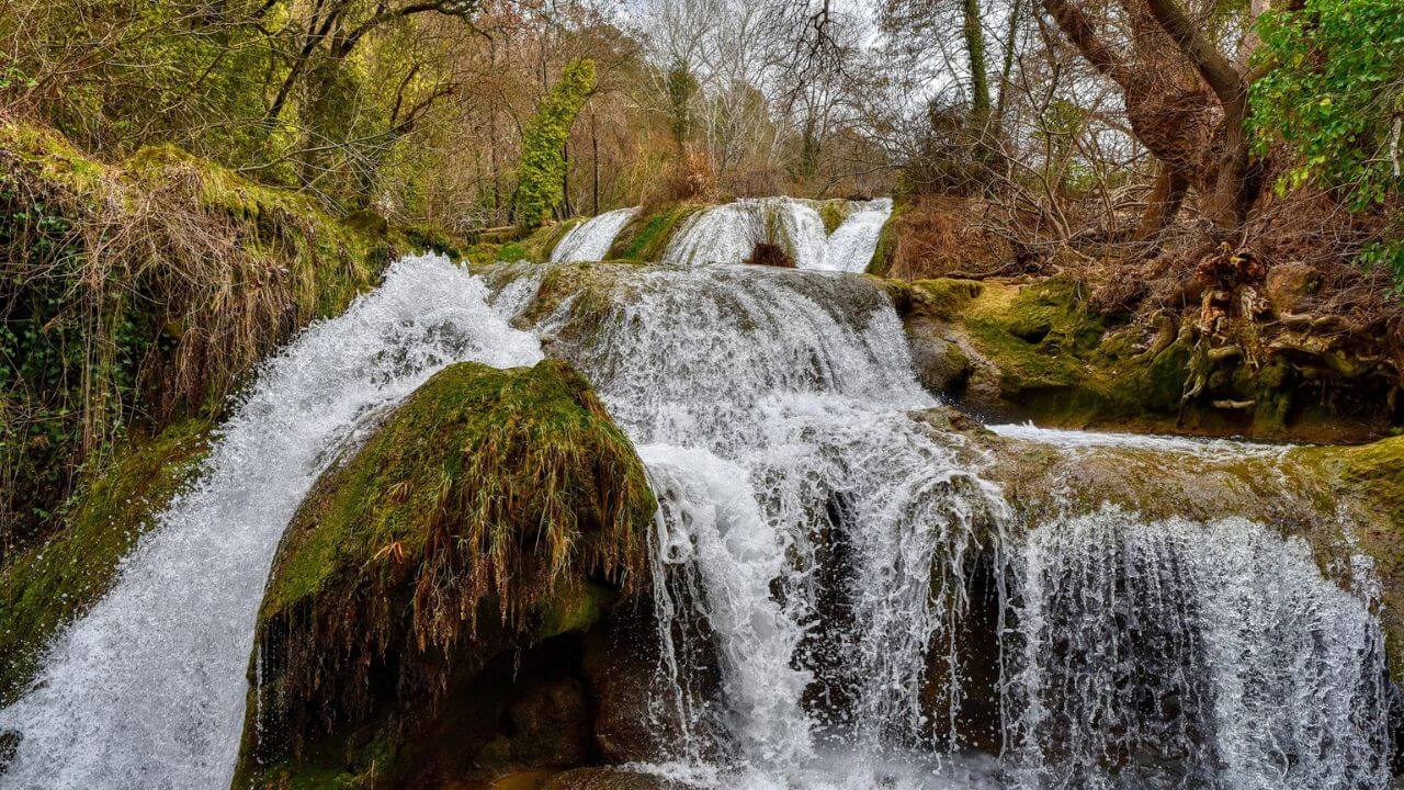 credit-pixabay srilanka waterfalls credit-pixabay srilanka waterfalls