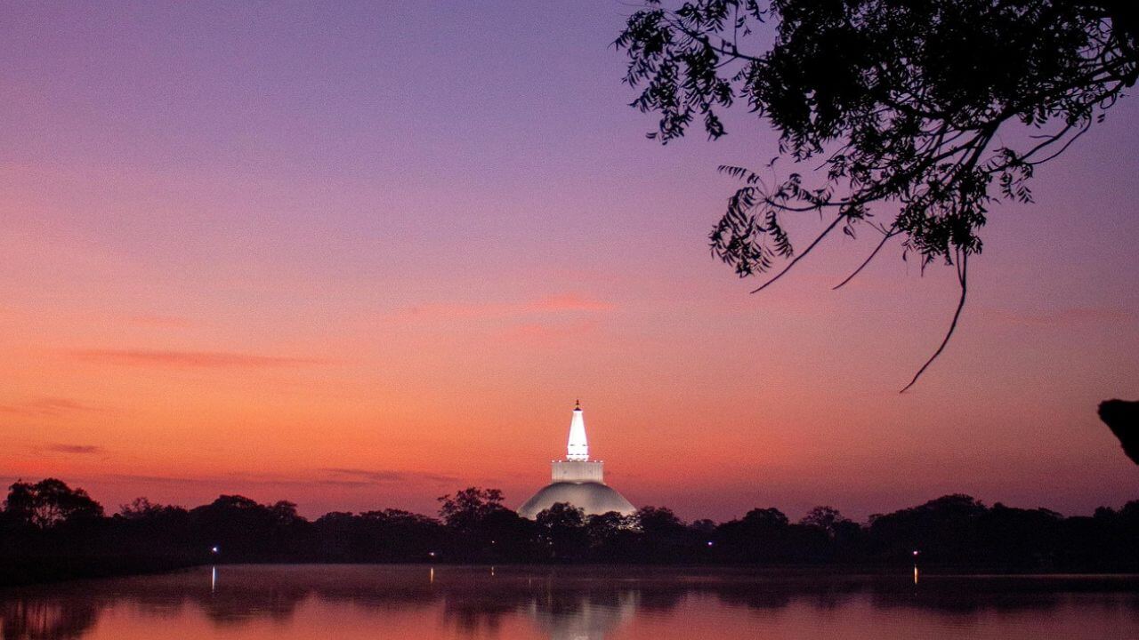 credit-pixabay ruwanweliseya in anuradhapura