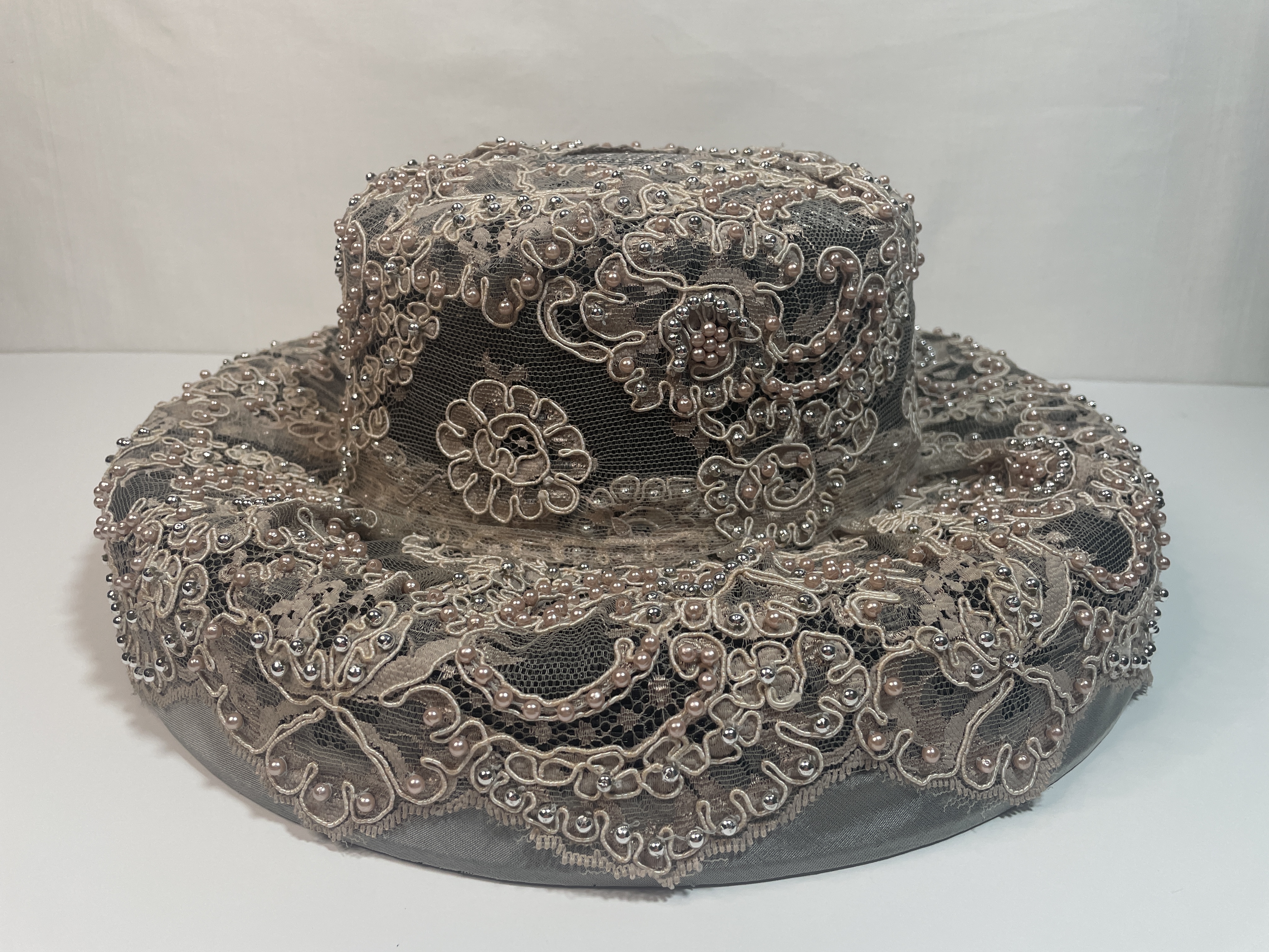 Vintage Whittall & Shon Silver Grey Lace Wide Brim Hat Pearl Beaded Church Derby