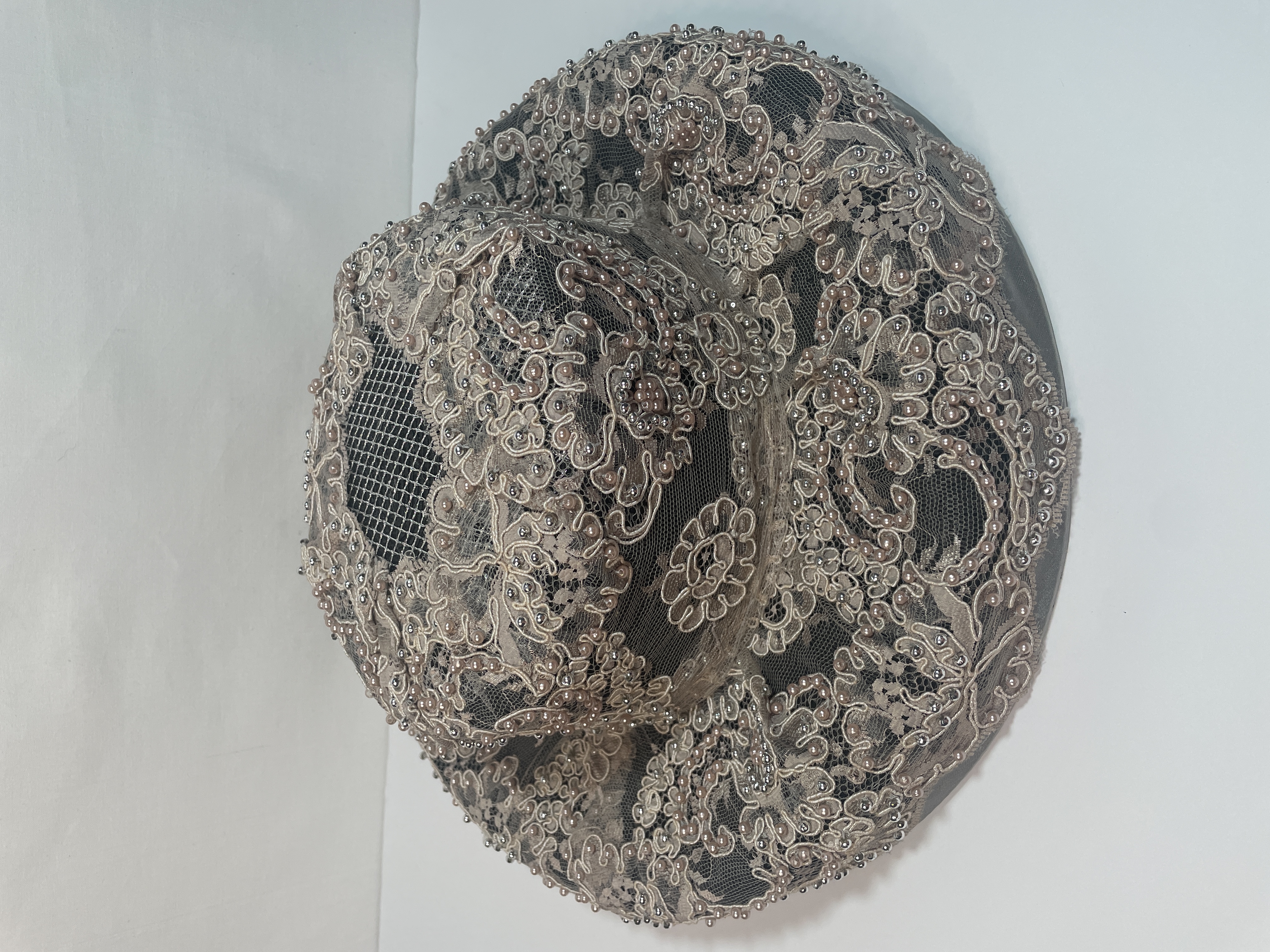 Vintage Whittall & Shon Silver Grey Lace Wide Brim Hat Pearl Beaded Church Derby picture 3