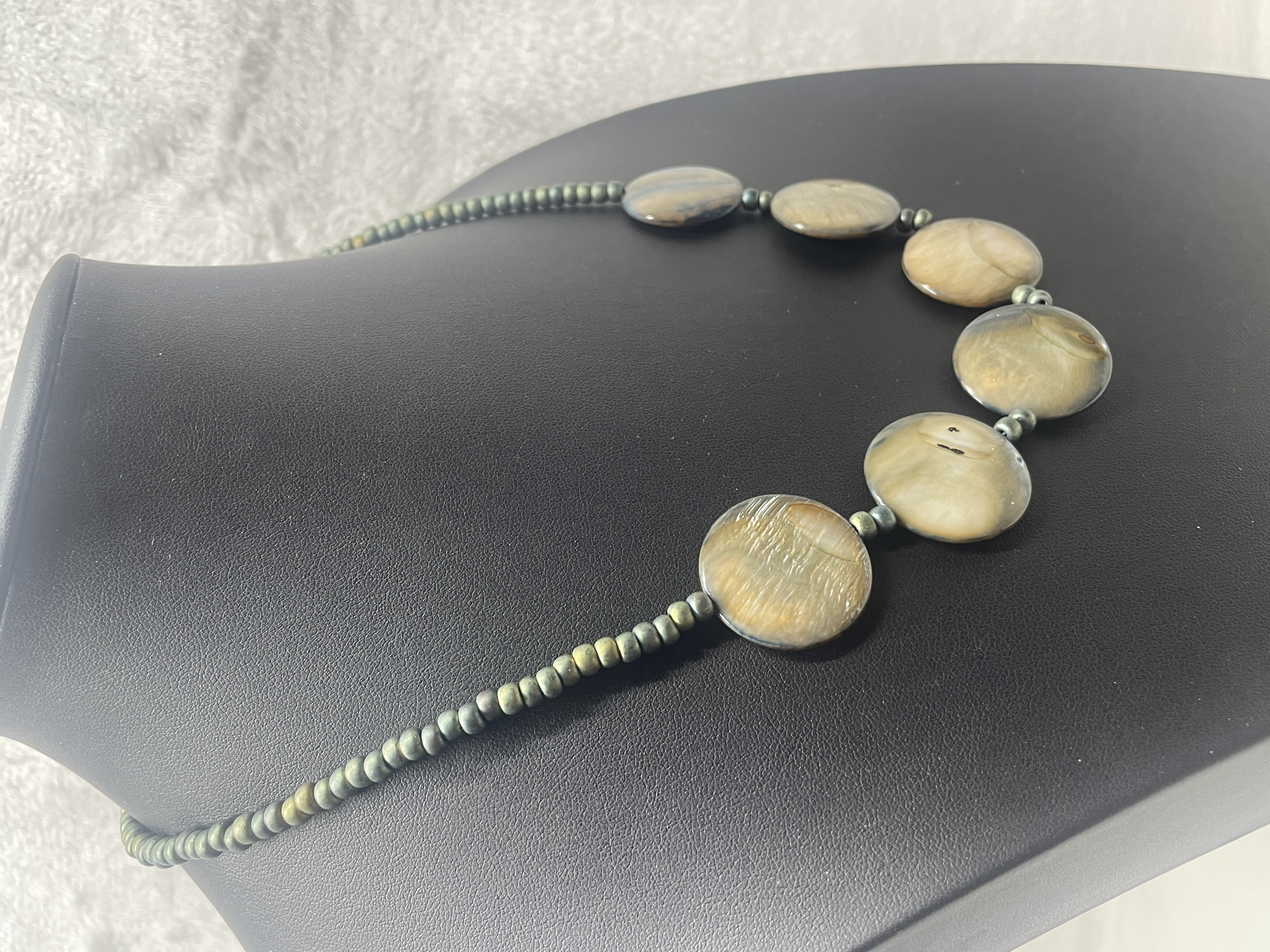 Brown Mother of Pearl Shell Disc Statement Necklace Boho Toggle Clasp picture 2
