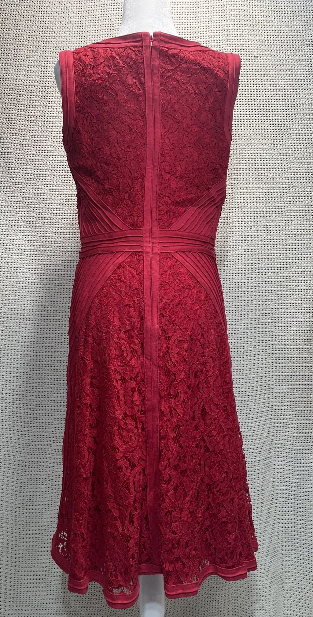 Tadashi Shoji Deep Rose Lace Pintuck Jersey Fit Flare Cocktail picture 2