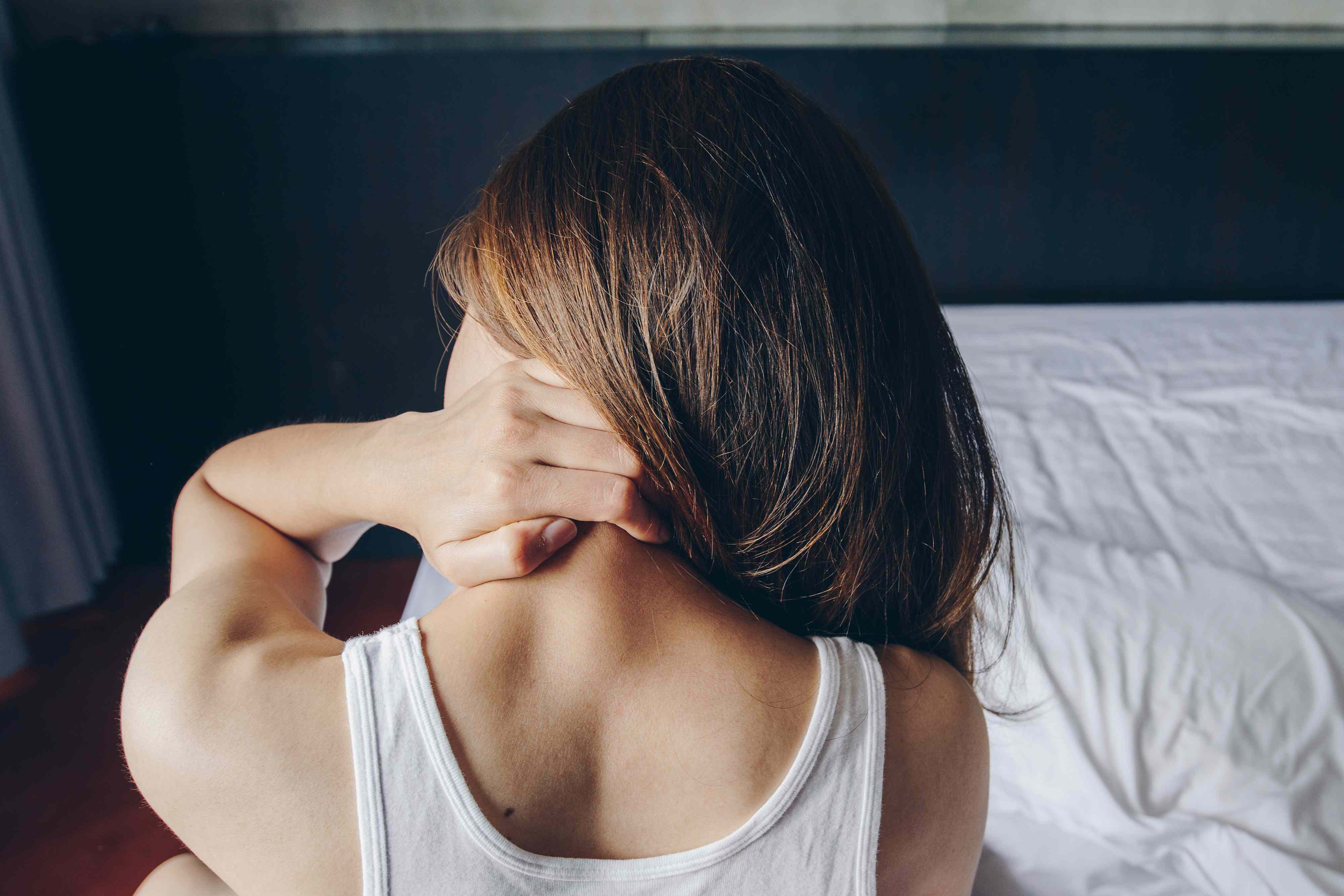 Neck and shoulder pain desk posture London