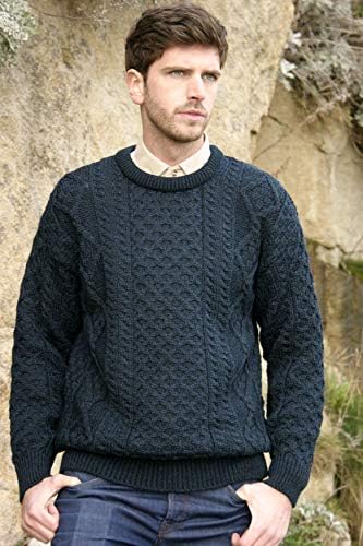 Vue 3 de Irish Soft Cable Knitted