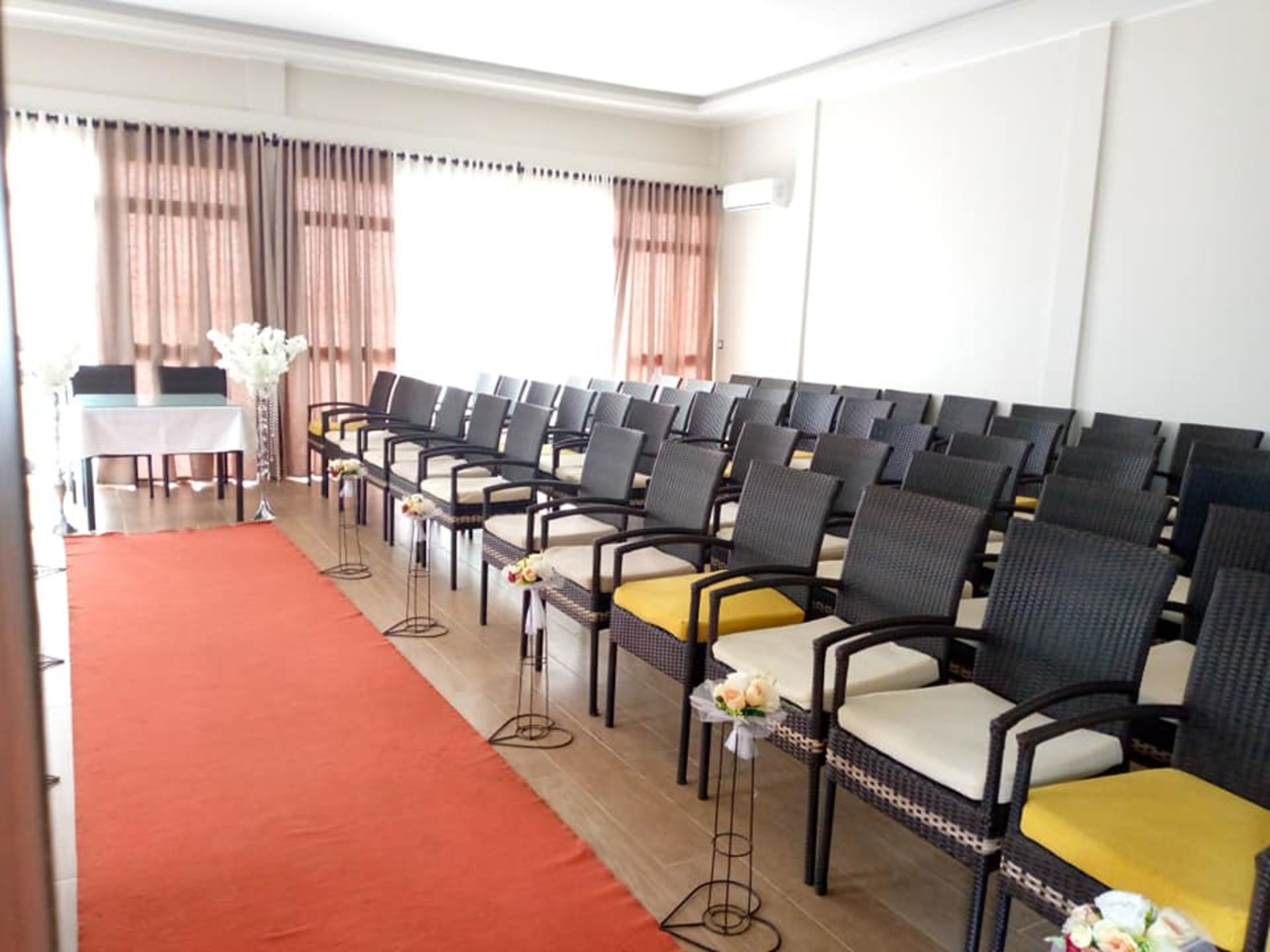 Menabe'L Hotel - Image 2