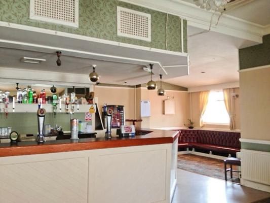 Lion Hotel Pub
