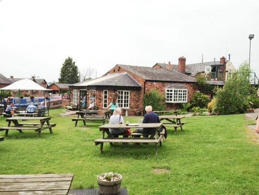Shady Oak Pub