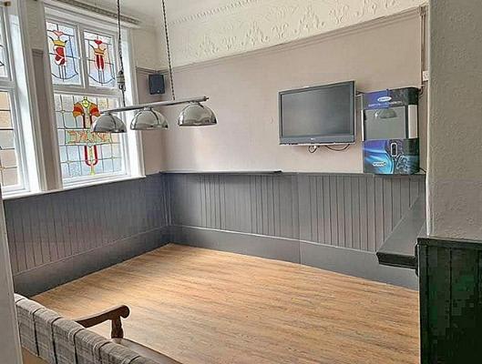 King William IV Pub