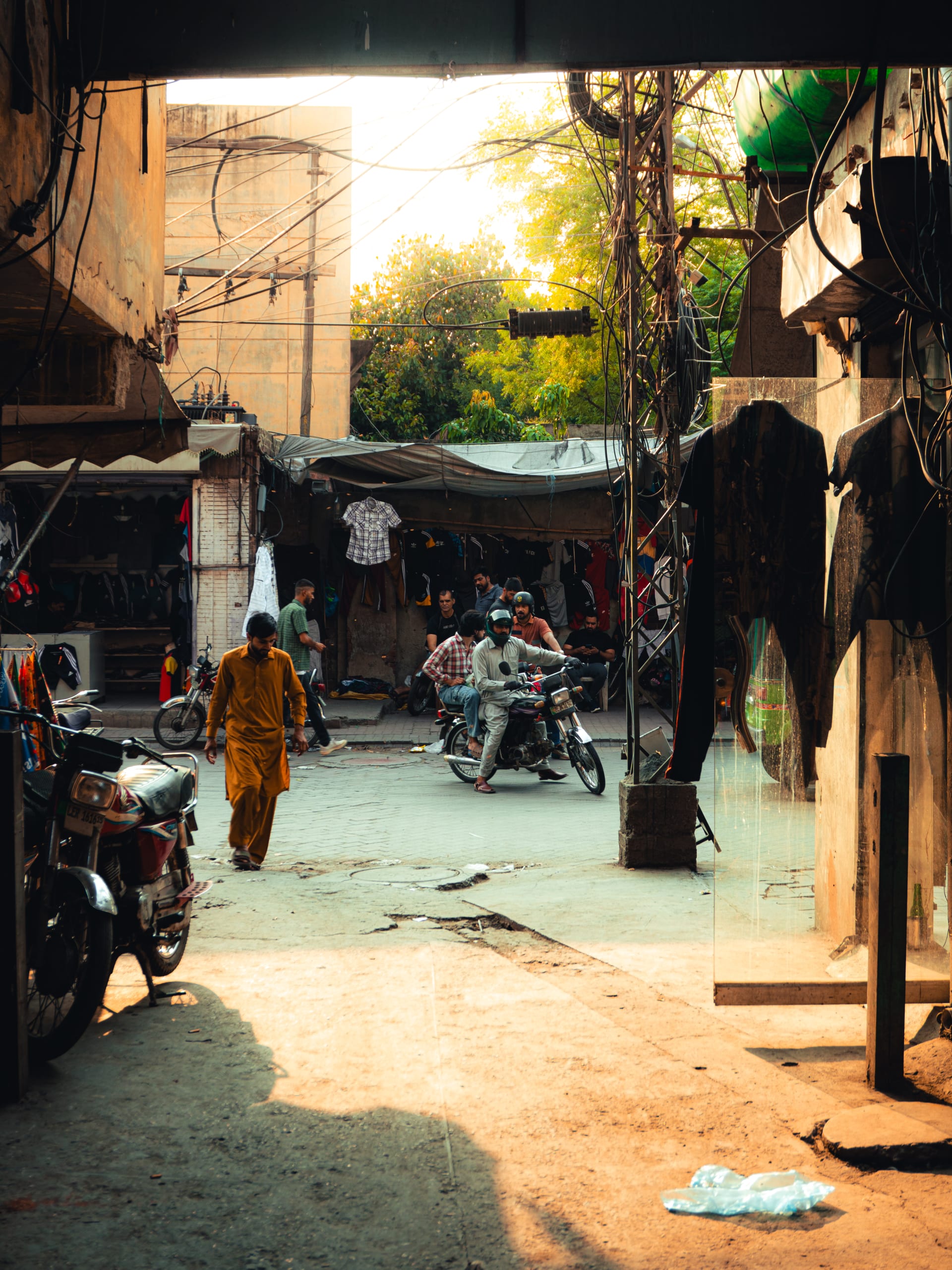 LAHORE X ANARKALI - Plate 9