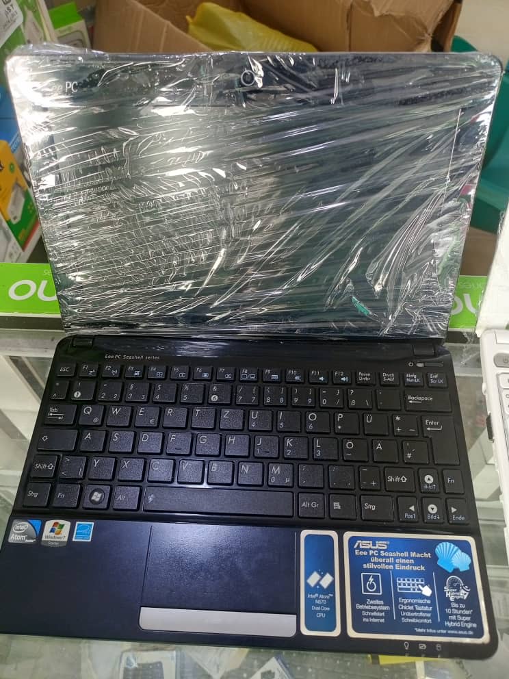 Asus mini laptop 