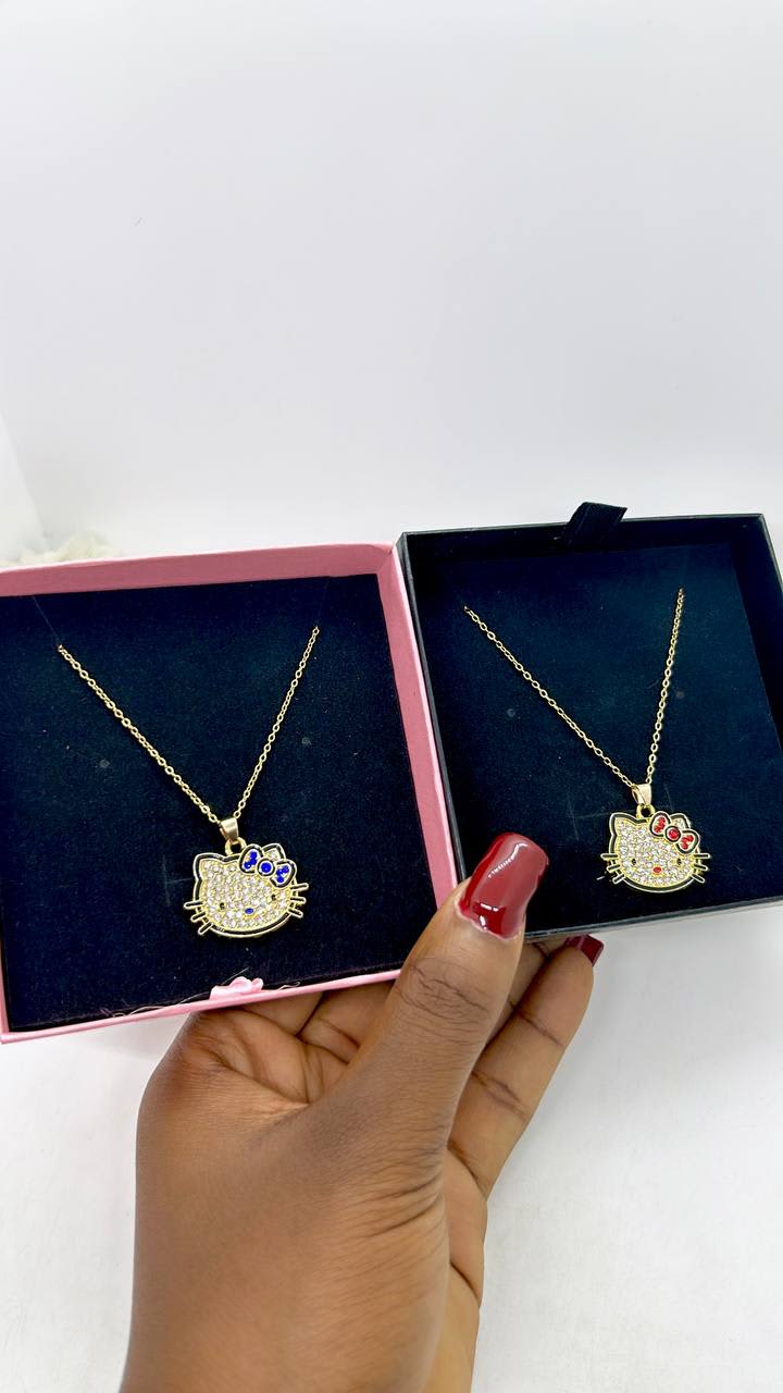 Female Neckpiece