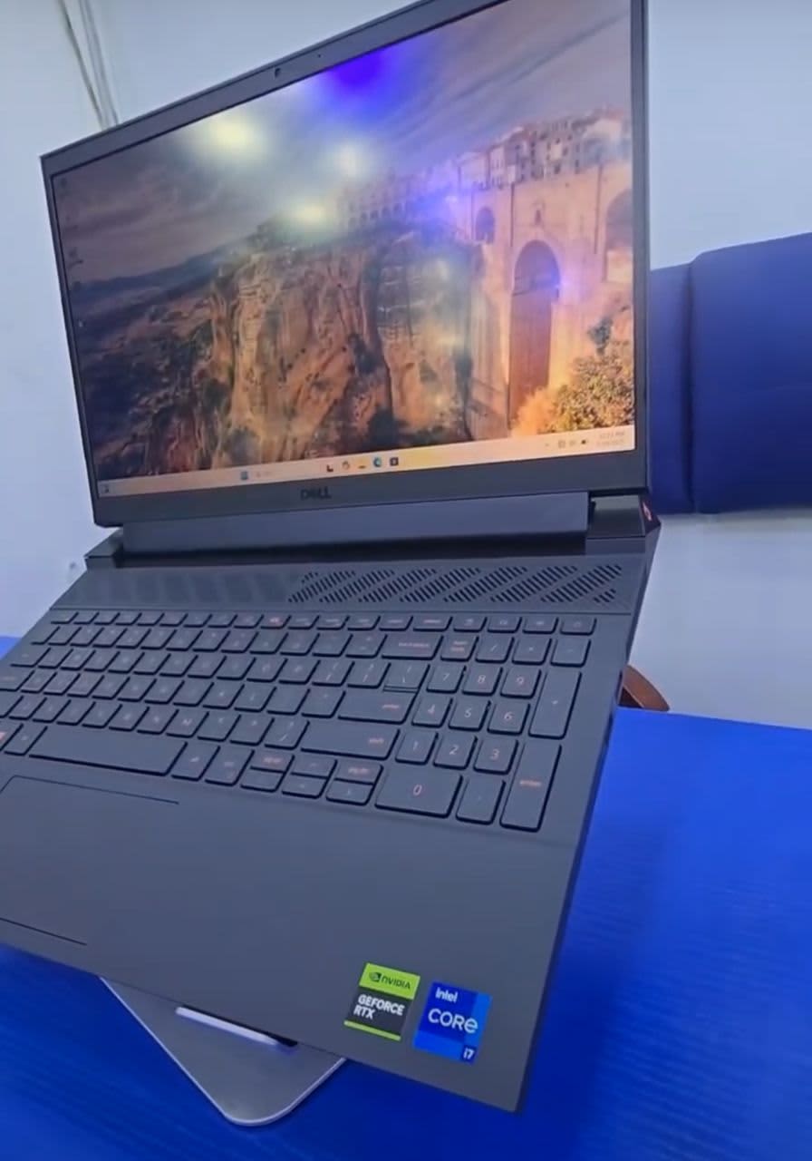 Dell G15/5530/i7/16gbram/1Tera/8gb RTX NIVIDIA Graphics 