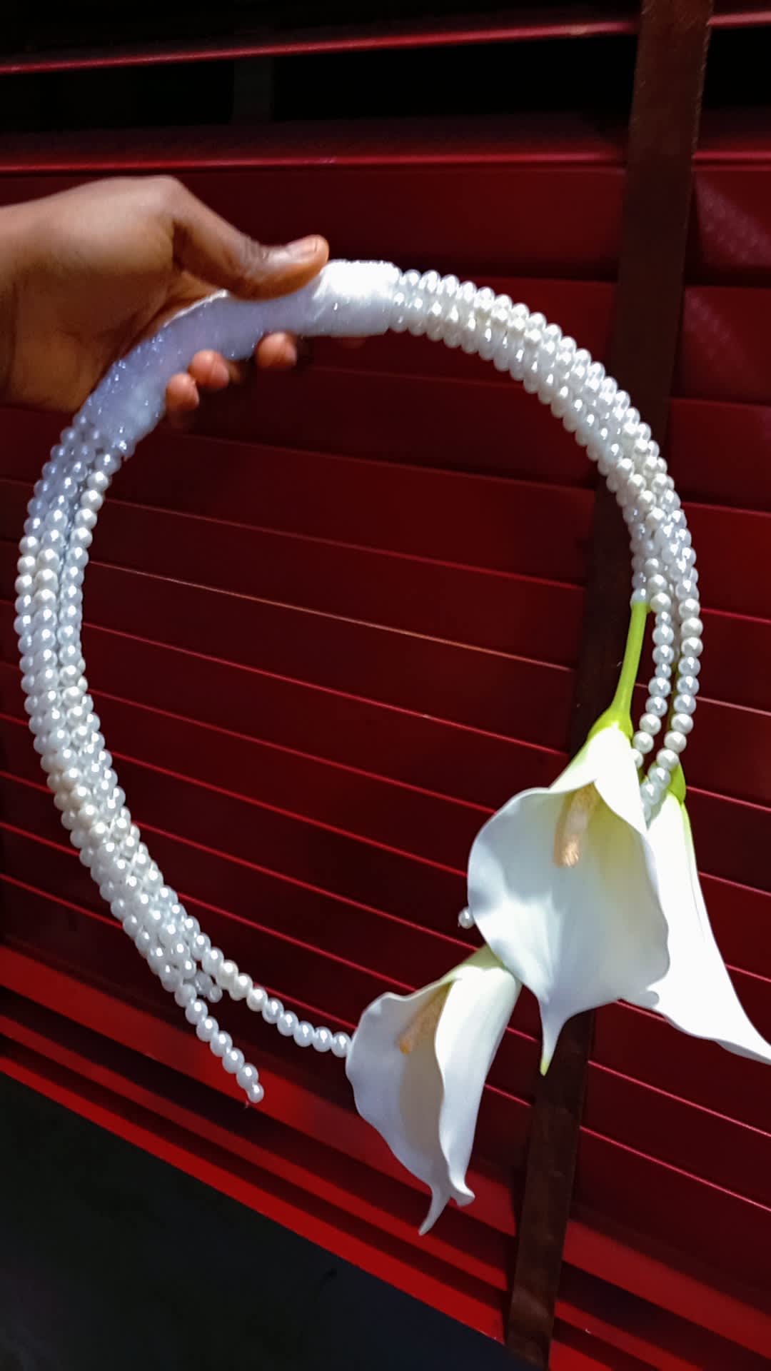 Liliy pearl hands free bridal bouquet 