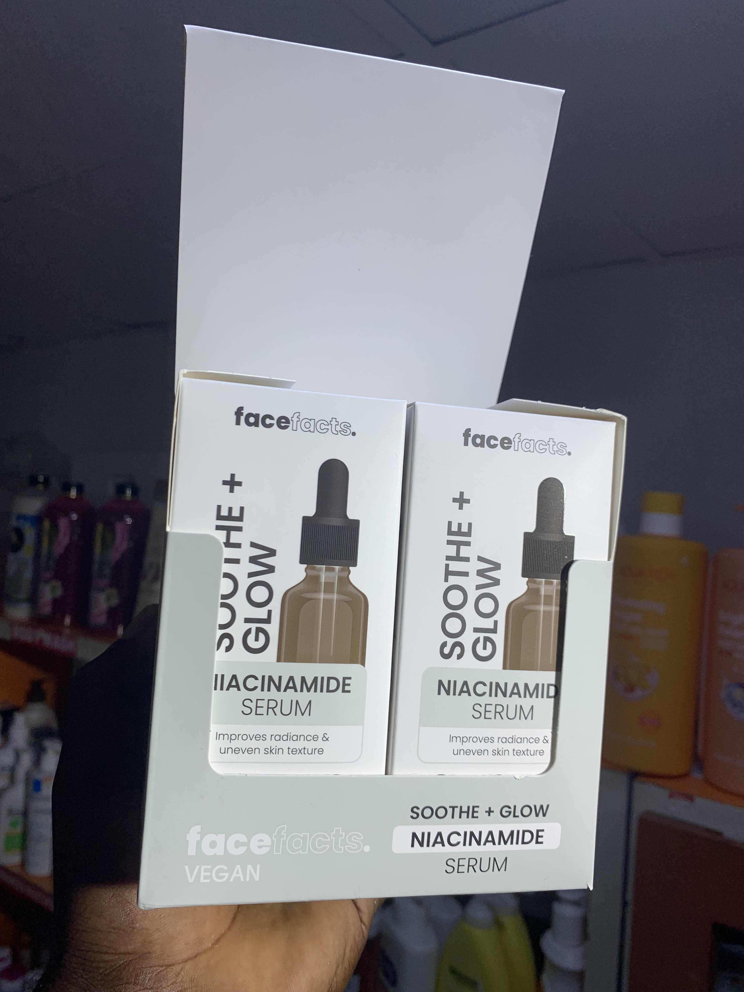 Facefacts naicinamide serum 