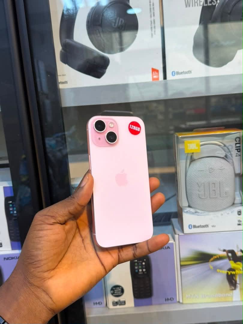 iPhone 15 128GB