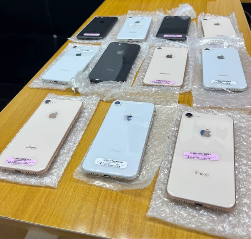 UK iPhone 8 64GB