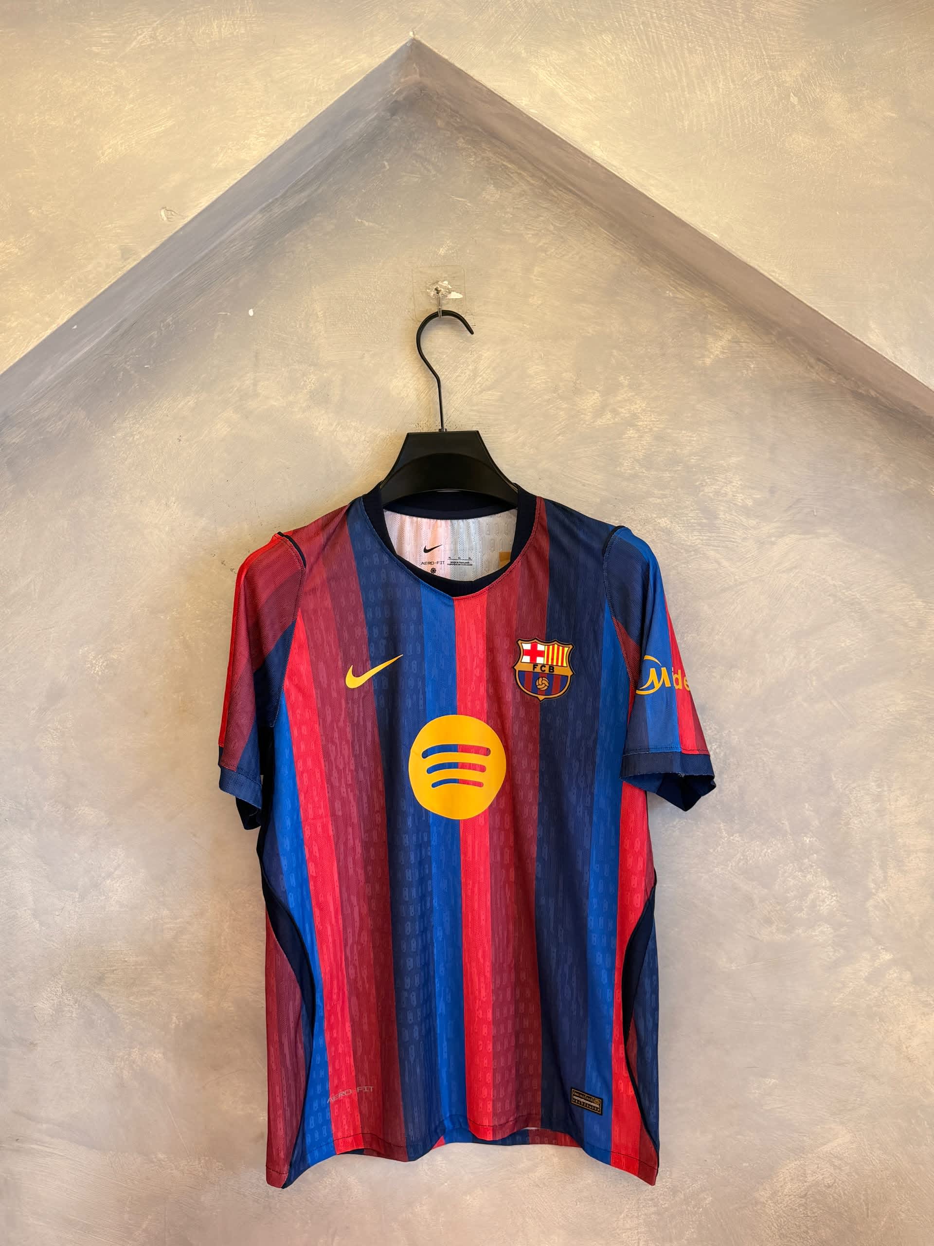 JERSEY: FC BARÇELONA HOME.