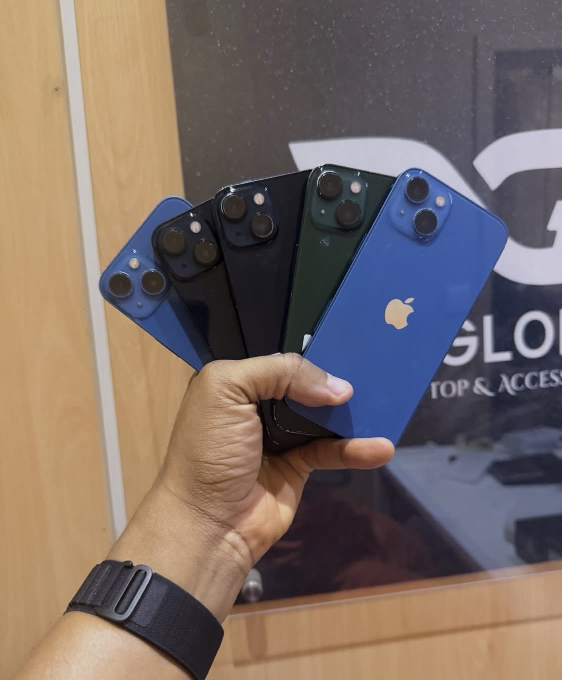 iPhone 13