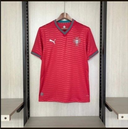Camisa Portugal vermelha com estampa ondulada, foto 1
