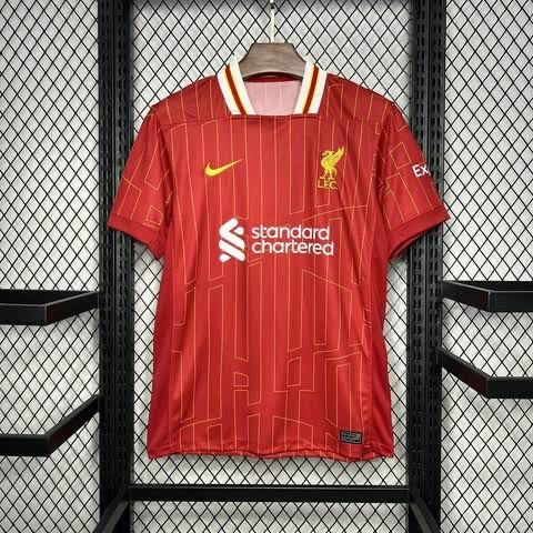 Camisa Liverpool vermelha com linhas finas, foto 1