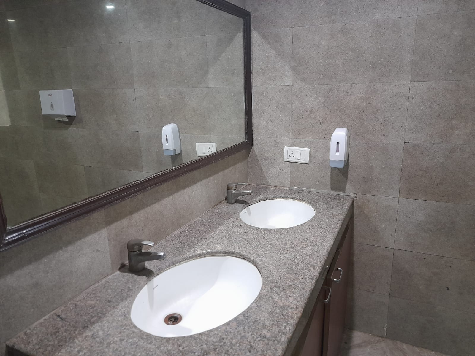 Office Building For Sale 4