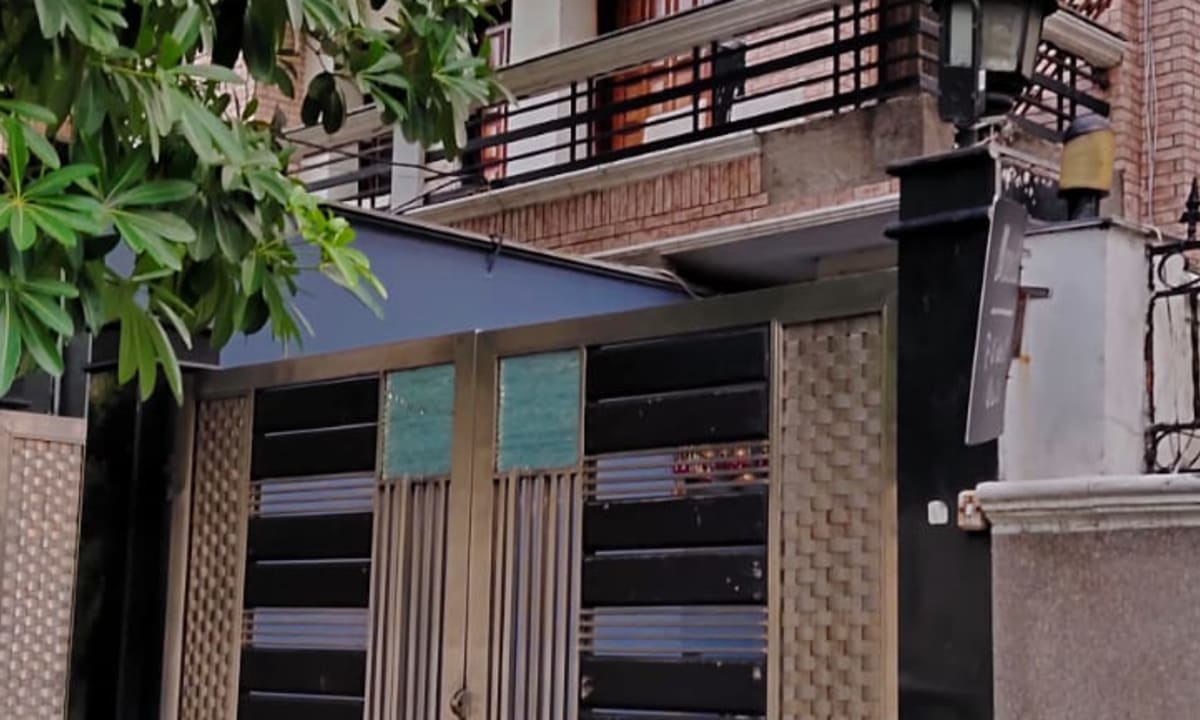 Elegant Designer Kothi for Sale in Posh Sector