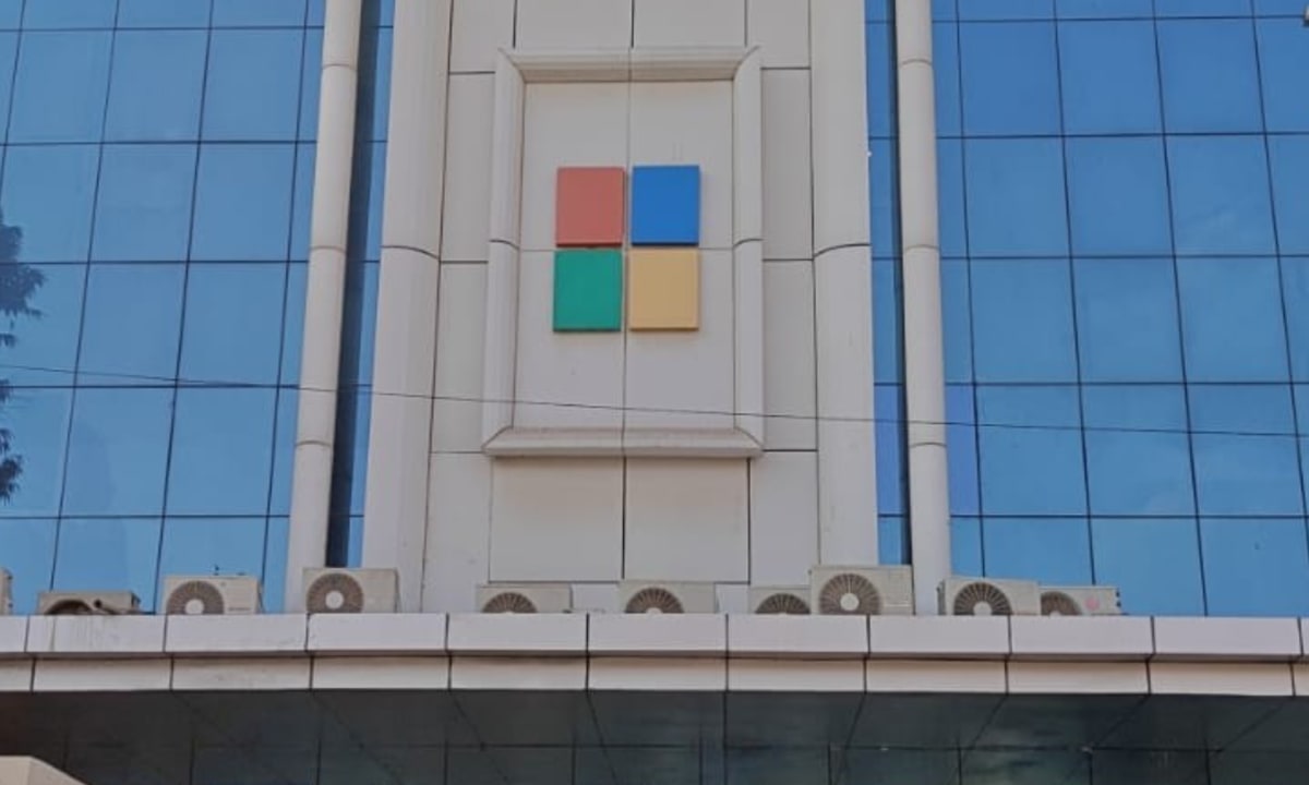 Industrial Building For Rent in Noida
