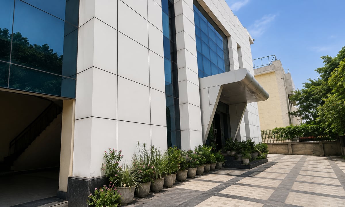 25,000 Sq. Ft. Fully Furnished Industrial Building for Lease in Sector 63