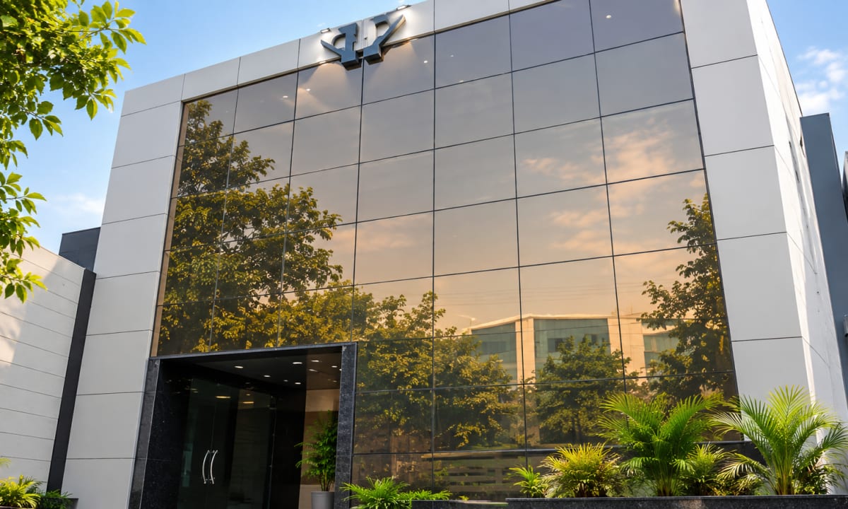 Modern Park-Facing Industrial Office Building for Rent in Sector 6, Noida