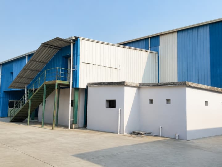 Industrial Shed for Lease in Ecotech 1 Extension | 60,000 Sq. Ft. Warehouse alternate view