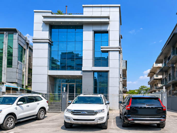 Multi-Floor Industrial Building, Sector 63 Noida – 8,500 Sq. Ft.