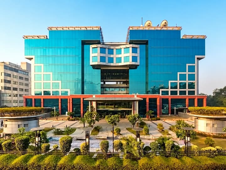 Institutional Property for Sale in Film City, Noida