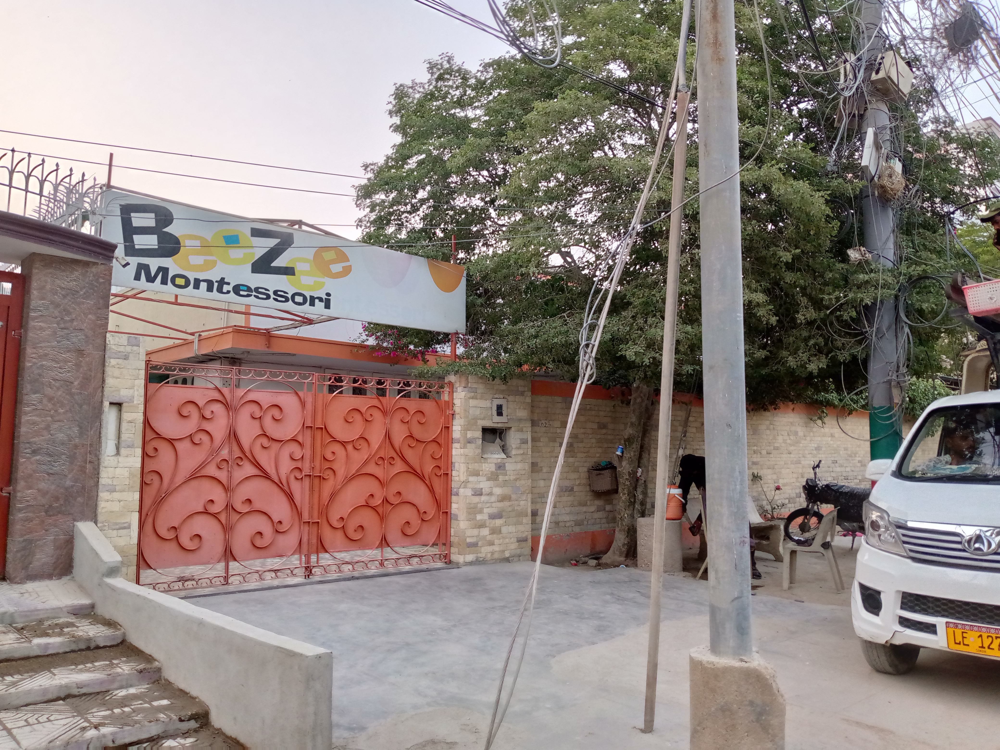 Beezee Montessori 