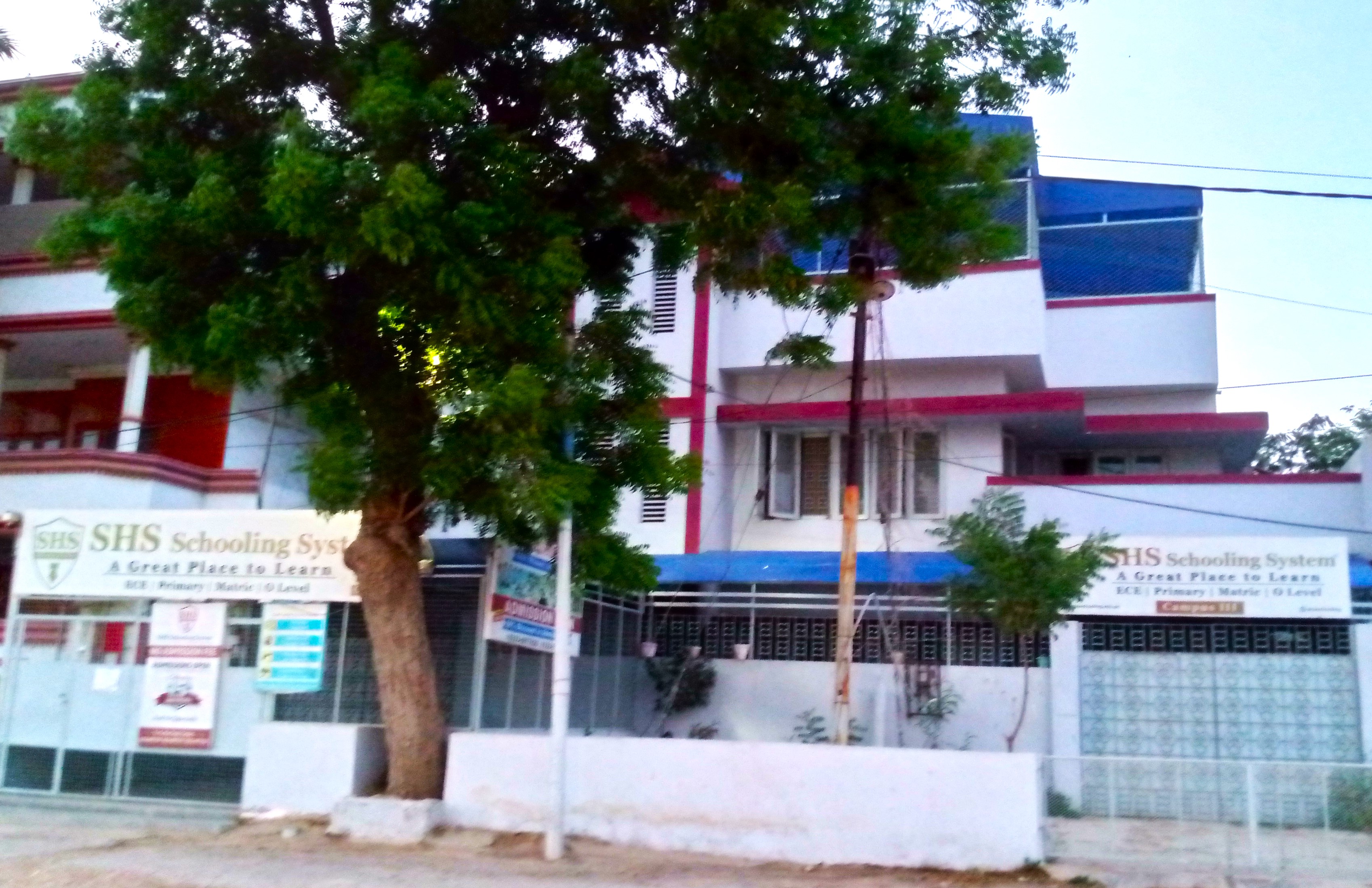 SHS Schooling System Campus III photo