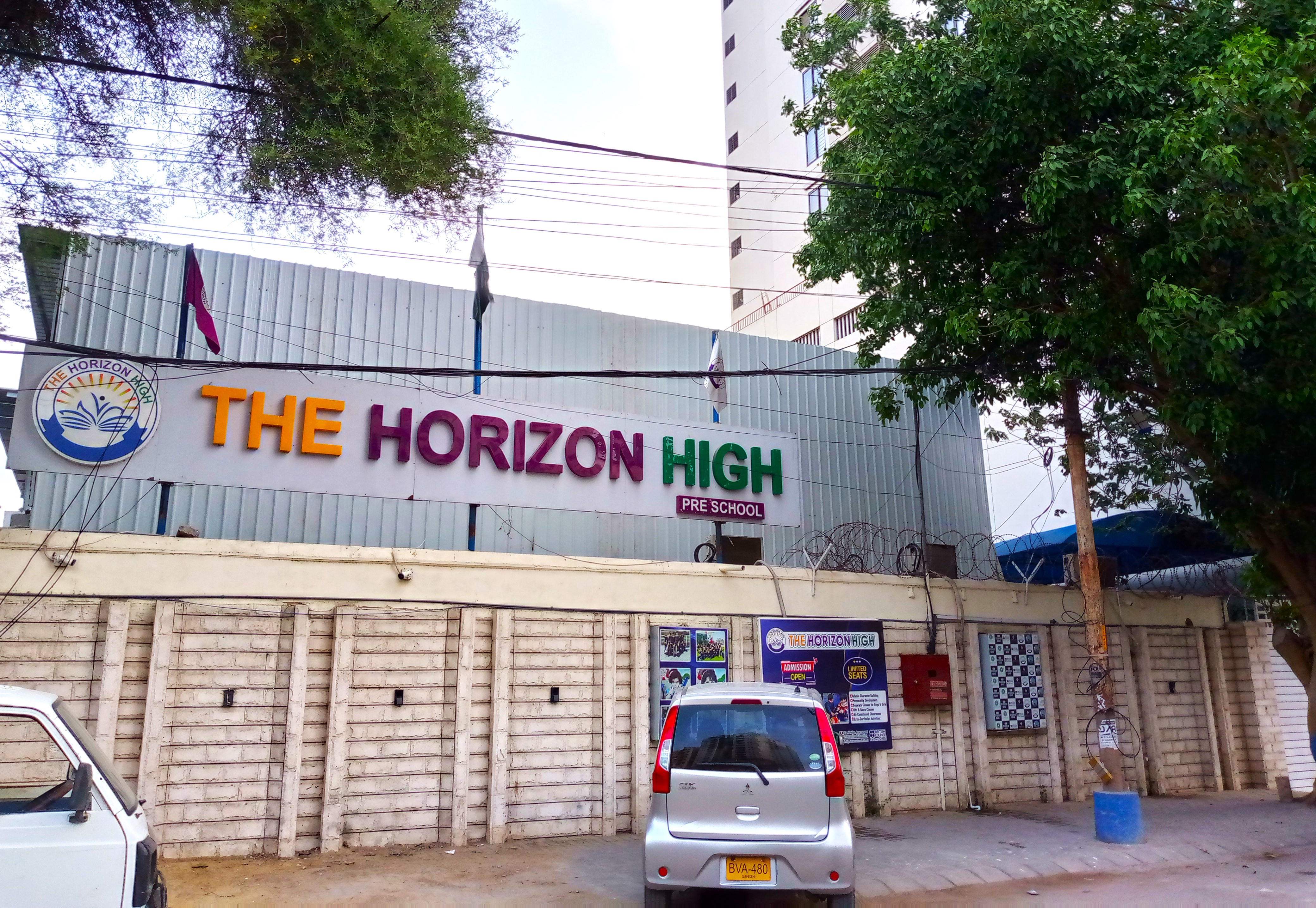 The Horizon High Campus 3 photo