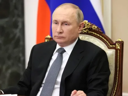 Зарплаты губернаторов указом Путина приравняли к оплате труда вице-премьеров